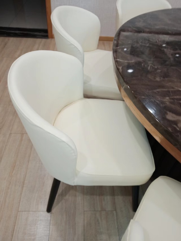 貴陽(yáng)關(guān)山湖酒店